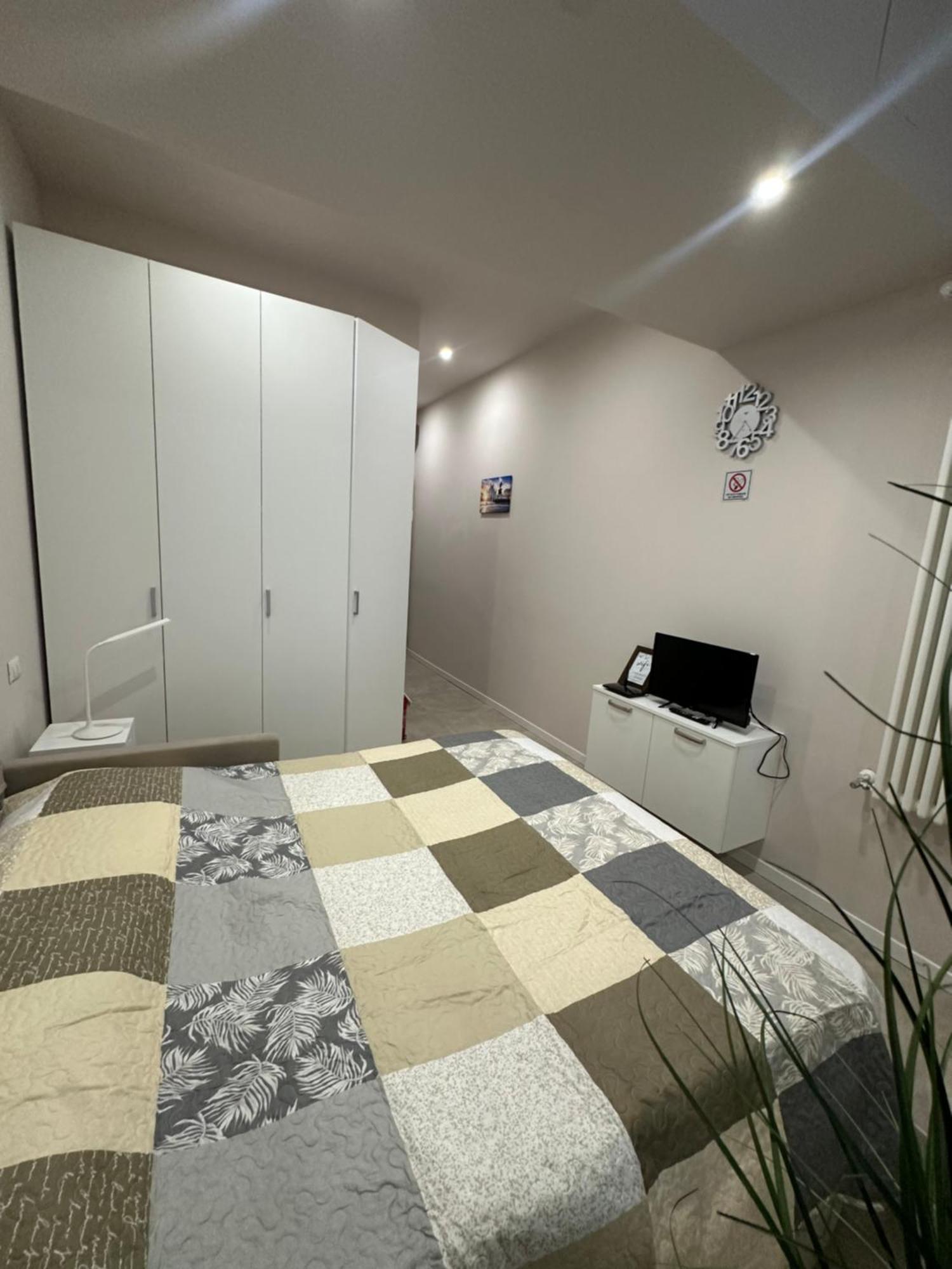 Apartmán Monolocale Piazza Gambara M1 Milán Exteriér fotografie